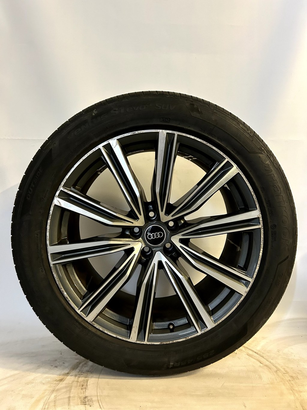 Audi Q8 SQ8 | 21 inch Velgen + Zomerbanden — thumbnail 7