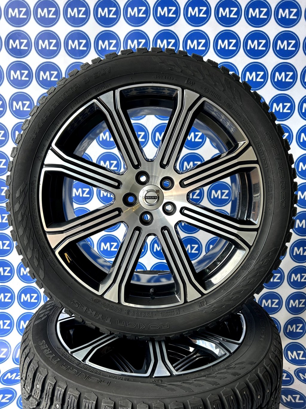 Volvo XC60 | 20 inch Inscription Velgen + Winterbanden — thumbnail 3