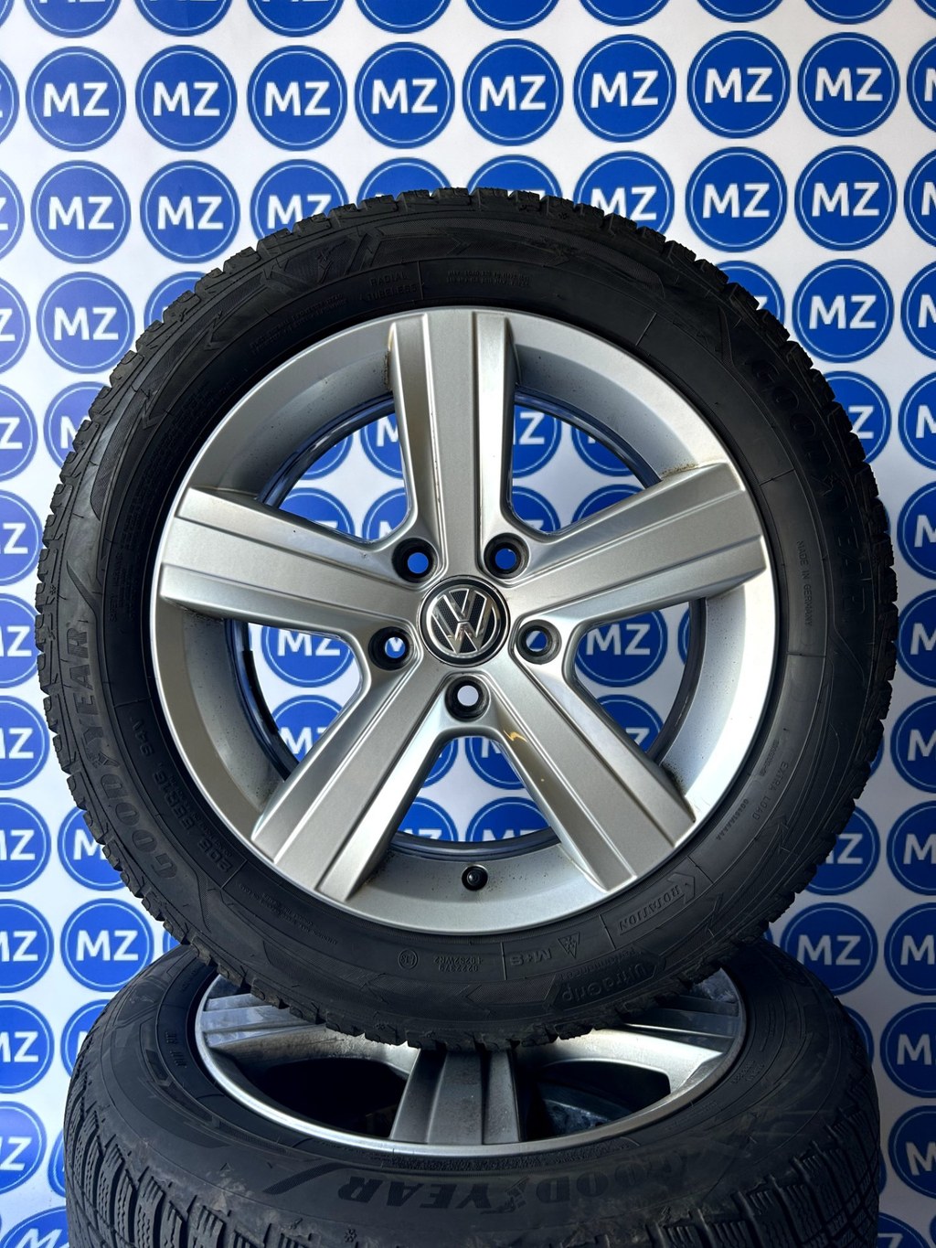 Volkswagen Golf 7 7,5 | 16 inch Velgen + Winterbanden — thumbnail 3