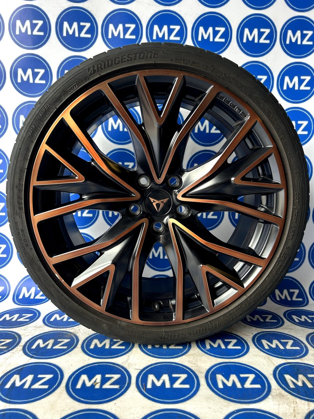 Cupra Leon | 19 inch Performance Velgen + Zomerbanden — thumbnail 7