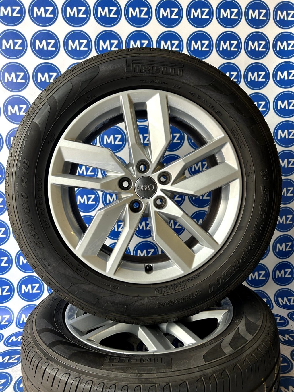 Audi Q5 | 18 inch Velgen + Zomerbanden — thumbnail 5