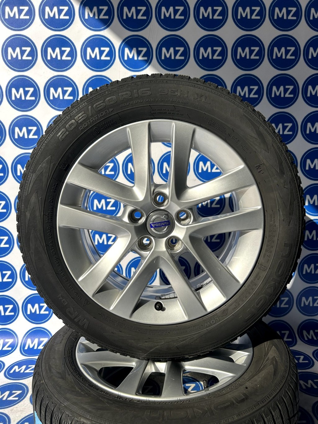 Volvo V60 | 16 inch Velgen + Winterbanden — thumbnail 5
