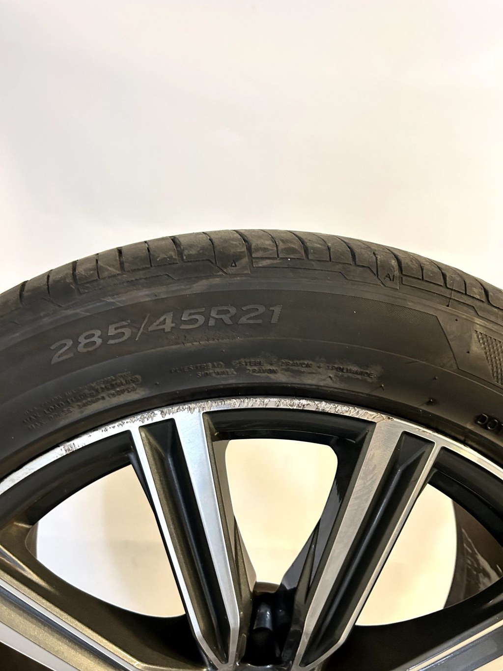Audi Q8 SQ8 | 21 inch Velgen + Zomerbanden — thumbnail 10