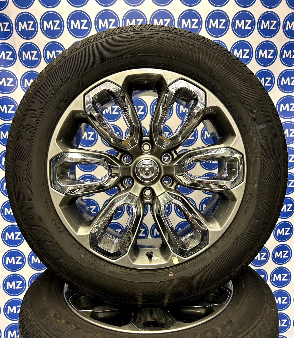 Dodge RAM 1500 | Laramie 20 inch Velgen + Zomerbanden — foto 1