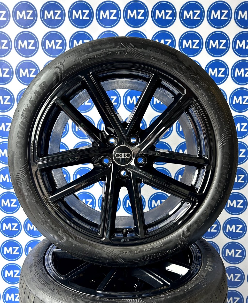 Audi A5 Sportback B10 | 18 inch Velgen + Zomerbanden — foto 1