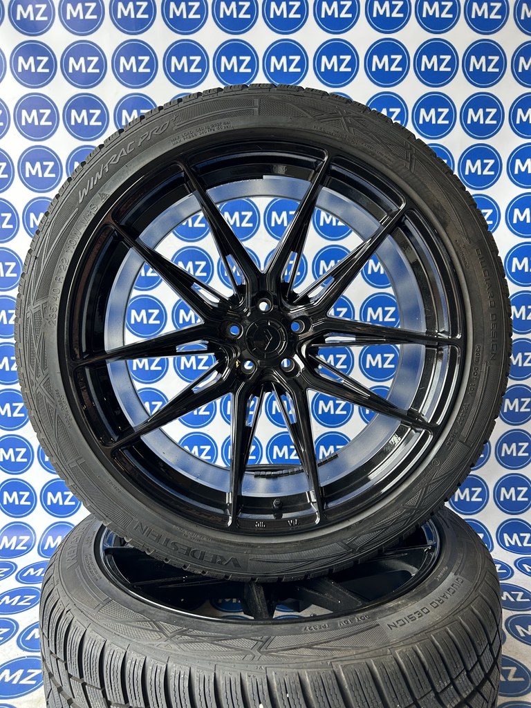 Audi Q8 JR Racing 22 inch Velgen + Winterbanden — thumbnail 5