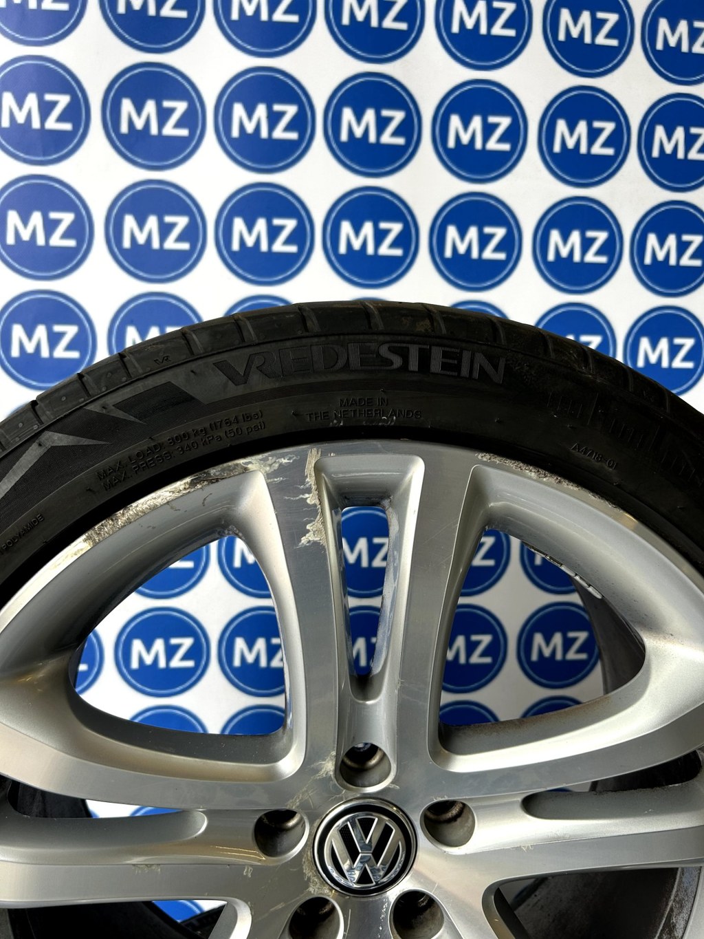 Volkswagen Tiguan 5N | 19 inch Savannah Velgen + Zomerbanden — thumbnail 11
