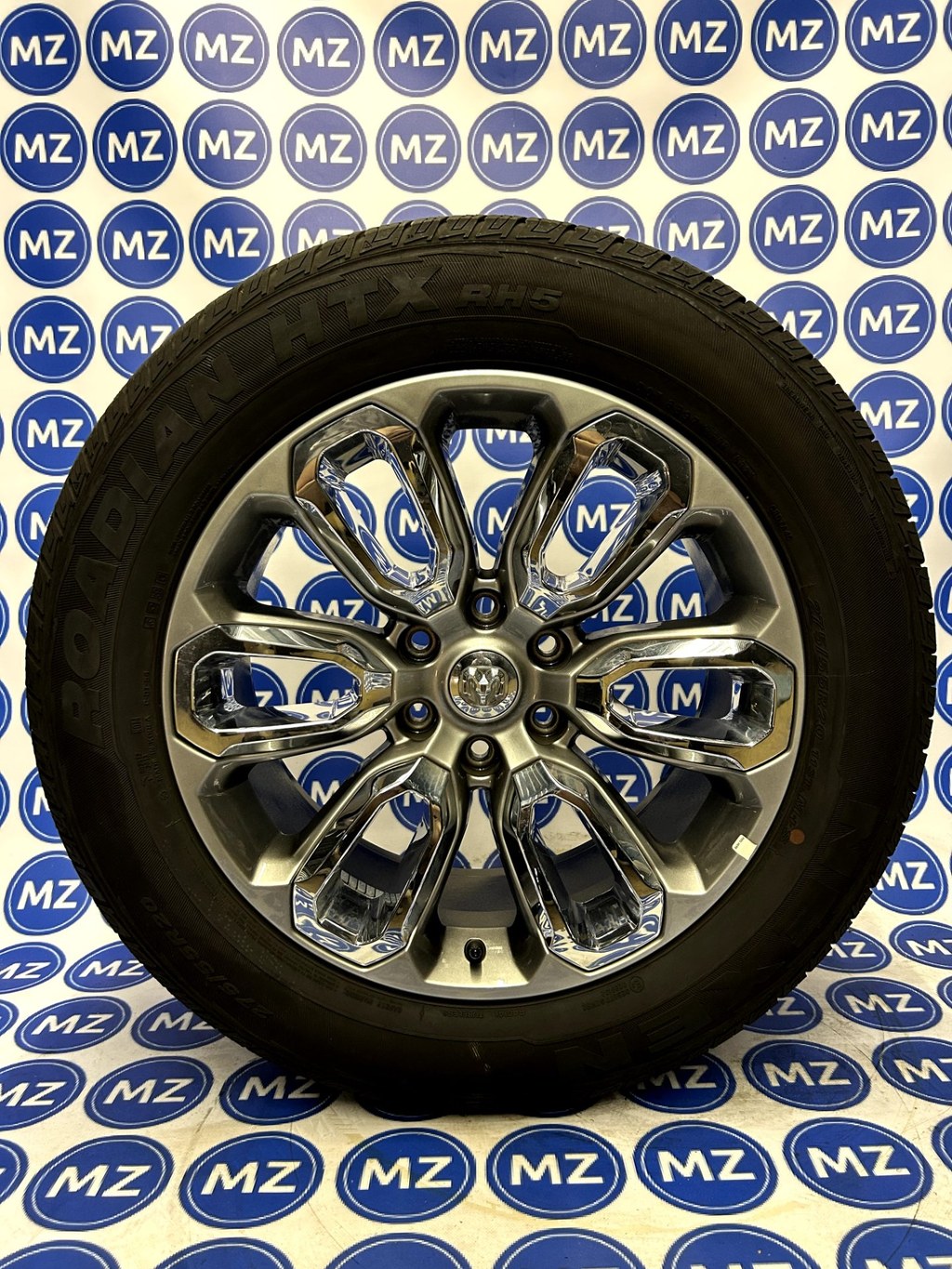 Dodge RAM 1500 | Laramie 20 inch Velgen + Zomerbanden — thumbnail 7
