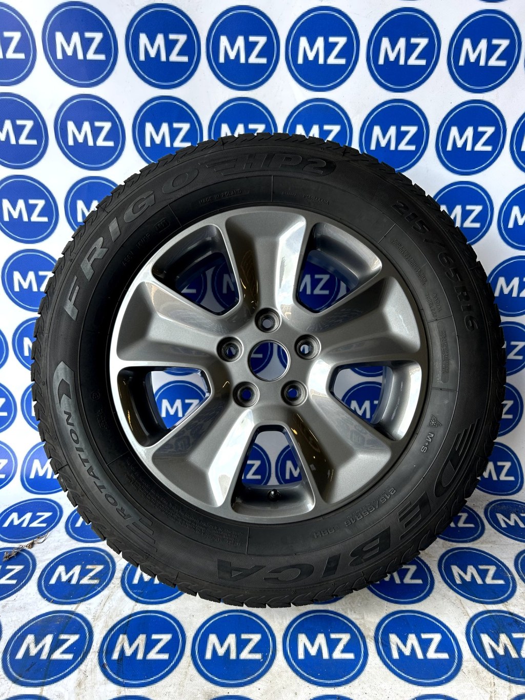 Dacia Duster | 16 inch Velgen + Winterbanden — thumbnail 7