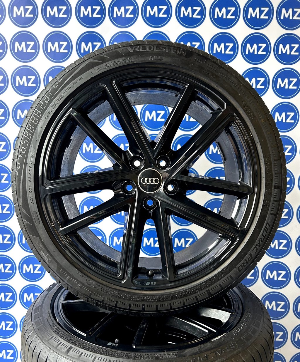 Audi A5 Sportback B10 | 18 inch Velgen + Zomerbanden — foto 1