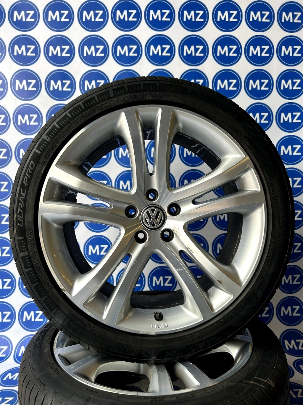 Volkswagen Tiguan 5N | 19 inch Savannah Velgen + Zomerbanden — thumbnail 5