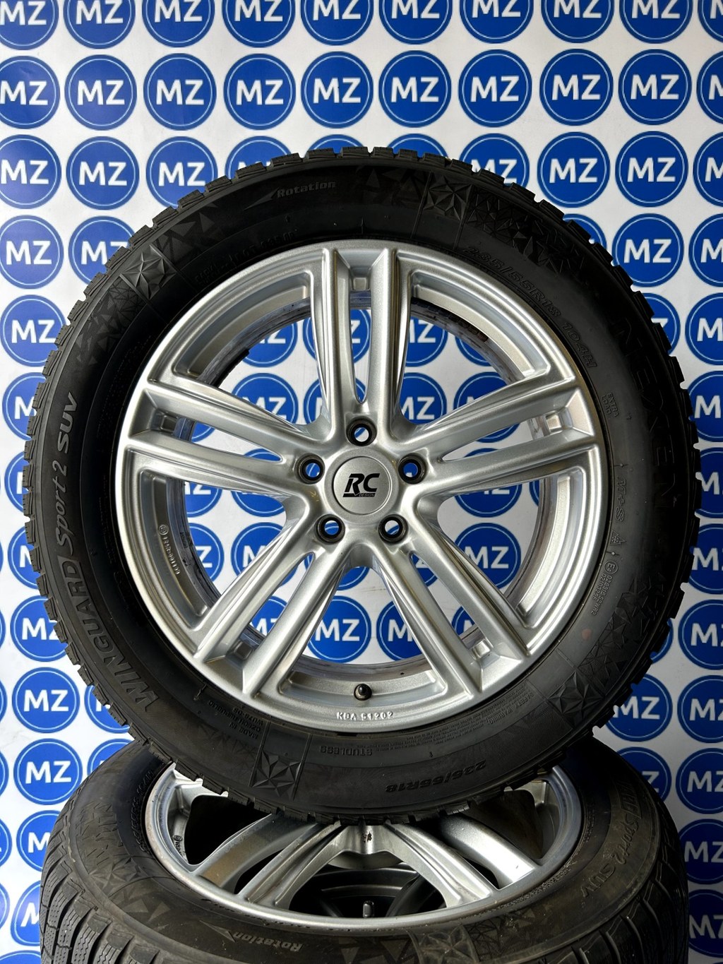 Volkswagen Tiguan | 18 inch Velgen + Winterbanden — thumbnail 3