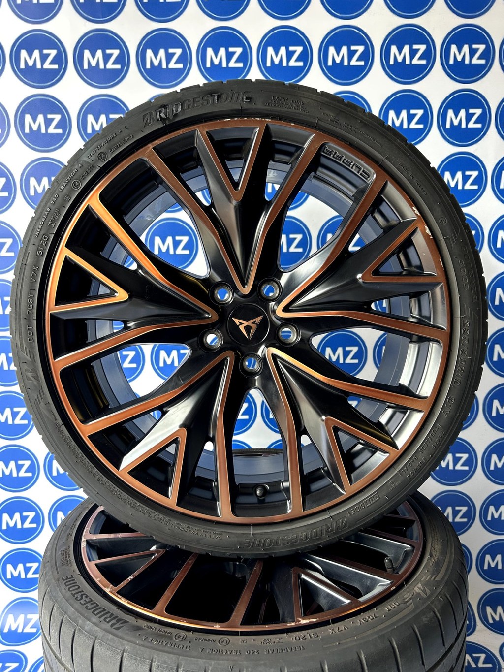Cupra Leon | 19 inch Performance Velgen + Zomerbanden — thumbnail 3